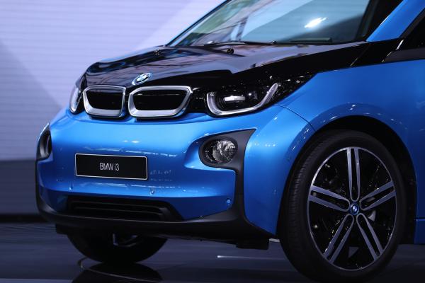 <p>BMW i3, електромобилът на Bayerische Motoren Werke AG, представен на Автосалона в Париж, Версай, 29 септември 2016. Photographer: Jasper Juinen/Bloomberg</p>
