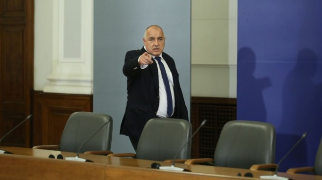Борисов: Държавата придобива акции от ПИБ, но ББР няма да загуби нищо -  Bloomberg