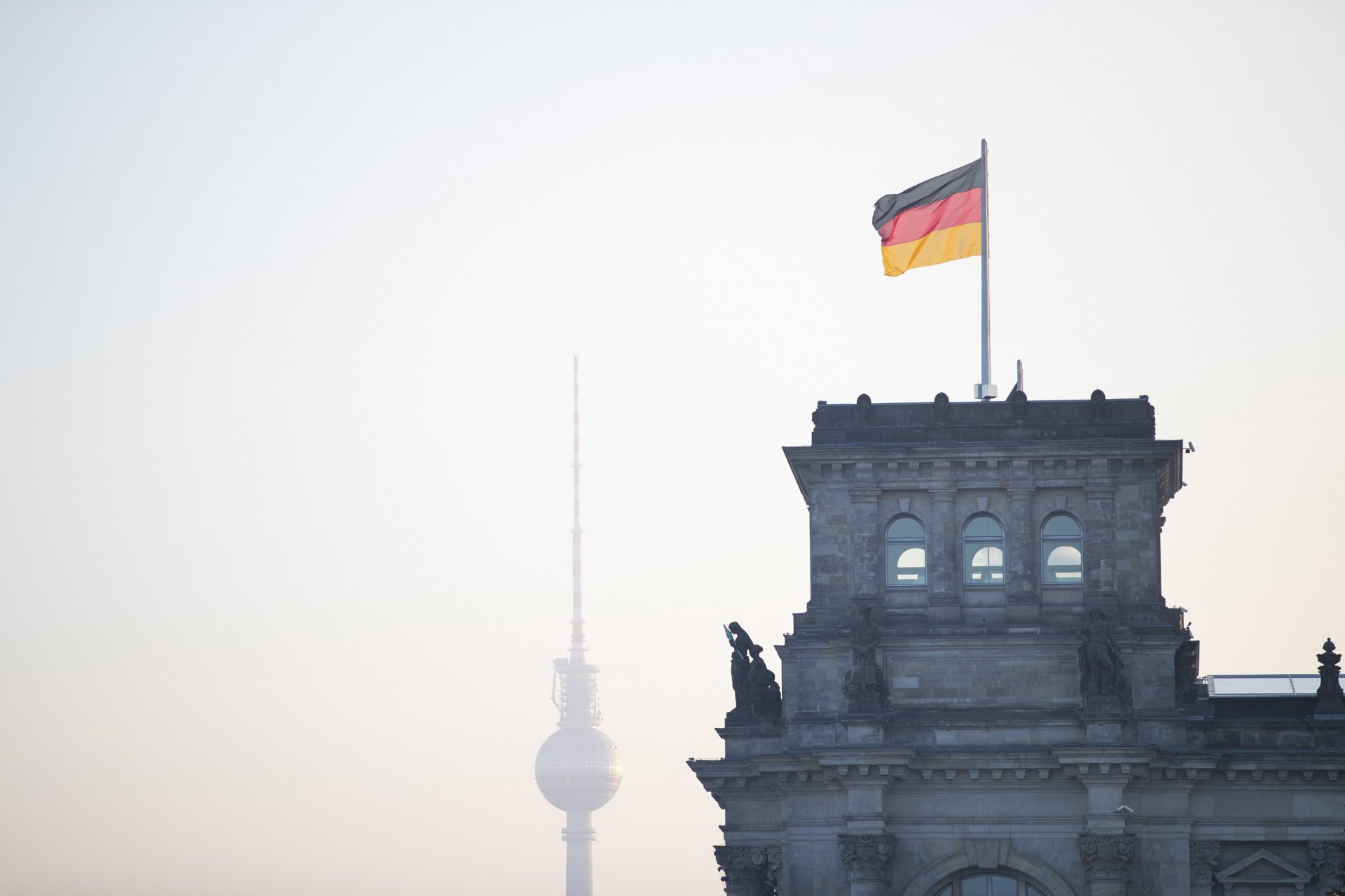 Икономическият ръст на Германия е знак за продължаващото възстановяване на  еврозоната - Bloomberg
