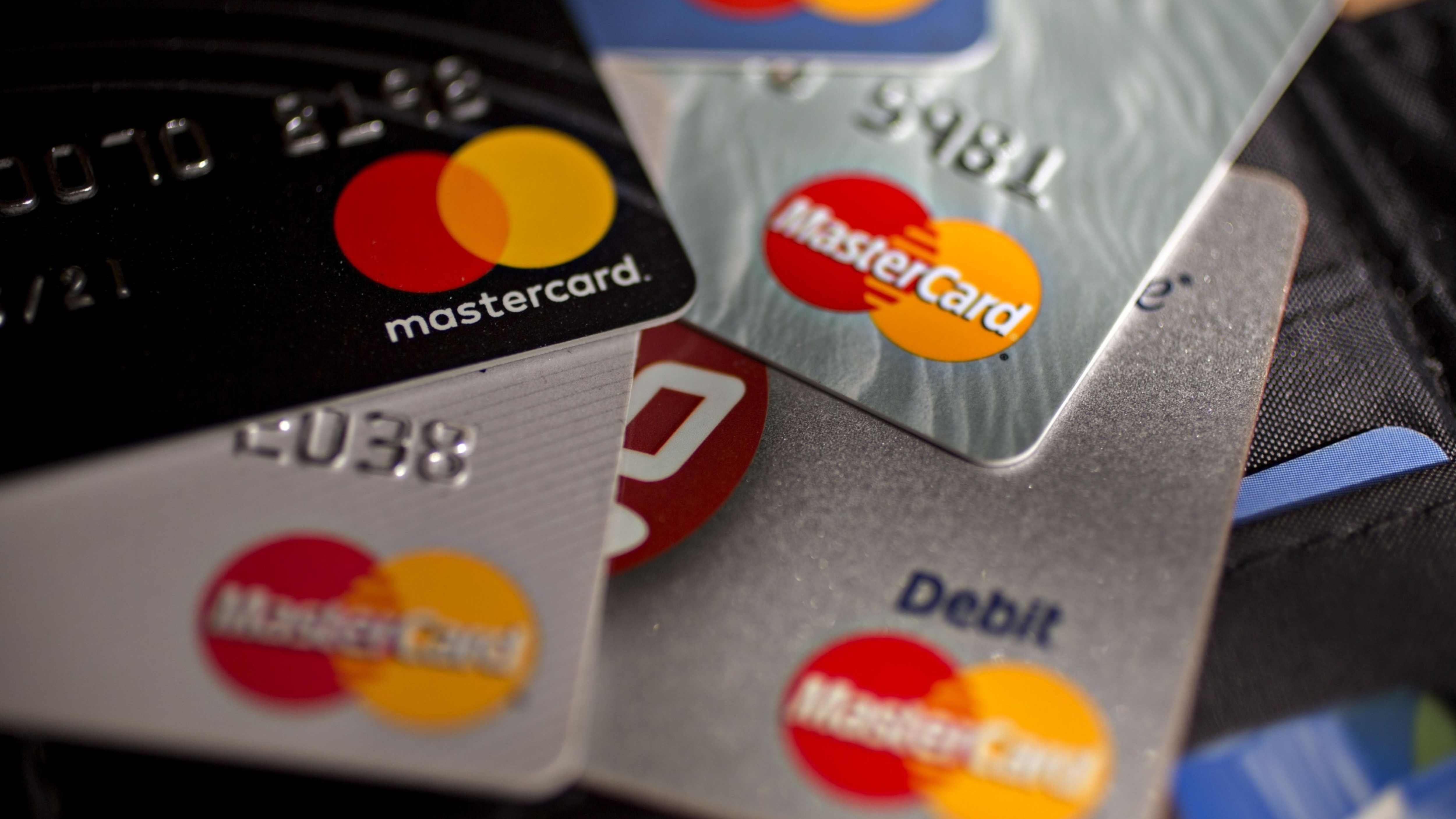 Индия забрани на Mastercard да издава нови дебитни и кредитни карти -  Bloomberg