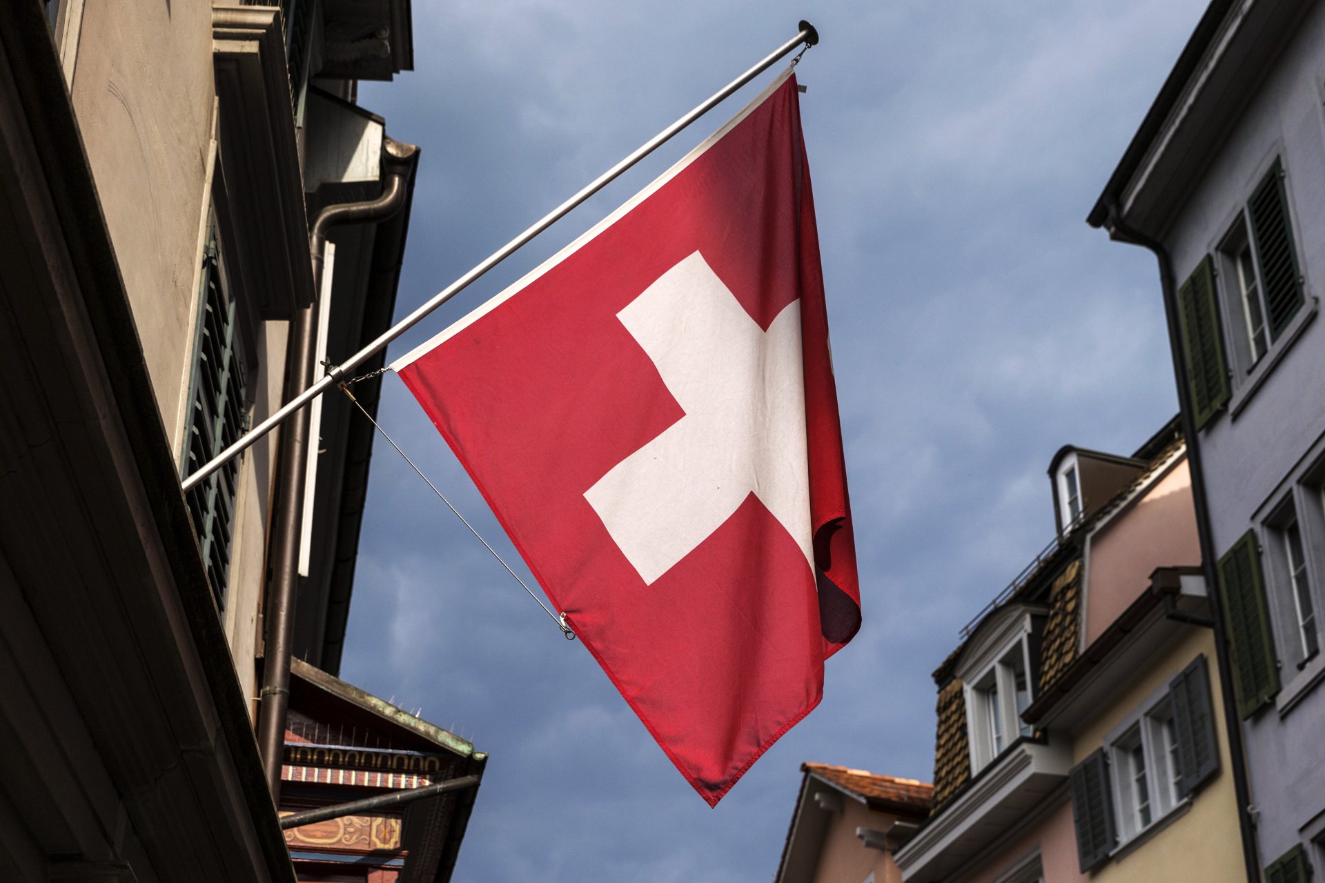 Резултат с изображение за „швейцария икономика биткойн“