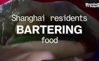 За много хора в Шанхай животът е труден За много
