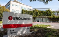 Производителят на чипове Broadcom води преговори за придобиването на доставчика