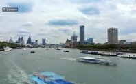 Река Темза е една от лондонските забележителности Тя се вие