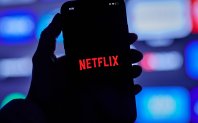Warner Bros. започва преговори за сключване на ексклузивна сделка с Netflix