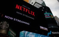 Netflix обсъжда пускането на нискобюджетна версия с реклами. Компанията приключва