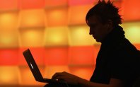Базиран в Китай хакер е изпращал прикачени файлове с вируси