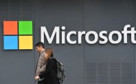 Американският технологичен концерн Microsoft Corp съобщи че променя политиката си