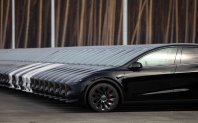 Двете най нови фабрики за автомобили на Tesla губят милиарди долари