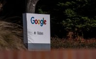 Alphabet Inc компанията майка на Google отчете приходи за първото