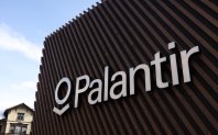 Бъдещето на Palantir е обещаващо заради сектора на отбраната и сделките на Тръмп