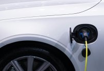 Играта за двигателите с вътрешно горене вече е приключила