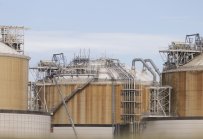 Европейският газ поевтинява леко преди края на ултиматума на САЩ към Русия