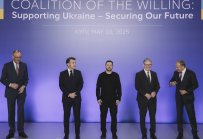 Европа е изправена пред най-трудния момент в опитите си да избегне разрив със САЩ