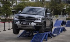 How did BYD dethrone Tesla