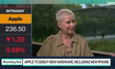 Миланези: Потребителите знаят, че трябва сега да купят айфон