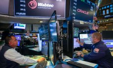 Акциите ще преодолеят рисковете, за да постигнат печалби в края на годината