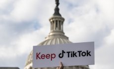 Тръмп иска от Върховния съд да спре закона, заплашващ забраната на TikTok