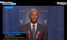 Бостик от Фед: Не му е времето за спиране на стимулите