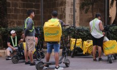 Delivery Hero ще плати глоба от 329 милиона евро за картел с Glovo