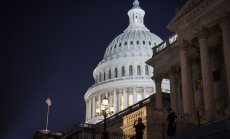 Конгресът одобри сделката за дълга, предотвратявайки дефолт на САЩ
