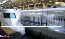 Препятствие пред влака-стрела в Япония