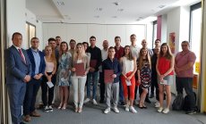 Фондация Атанас Буров организира лятно училище „Инвестиции“