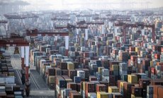 Спадът на китайския износ намалява, докато икономиката търси стабилност