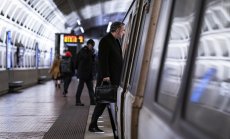 Тръмп все пак ще обезщетява федерални служители, които не искат да се върнат в офиса