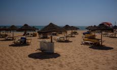 Всички ваксинирани пътуващи са добре дошли в Испания от началото на юни