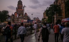 Какво означава включването на Индия в индекса на JPMorgan за облигации?