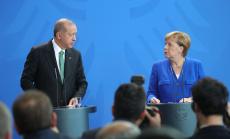 Нова бежанска вълна може да значи крах за ЕС и Ердоган знае това