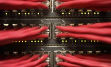 Kрипто кредиторът Celsius замразява тегленията, докато пазарите се сриват