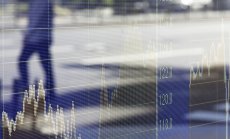 Европейските акции са близо до исторически връх