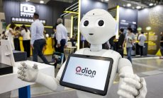 Батериите дълго ще пречат на хуманоидните роботи да ни завладеят