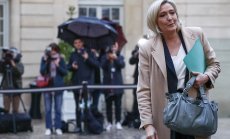 Льо Пен ще разбере през март дали ще ѝ бъде забранено да участва в президентския вот