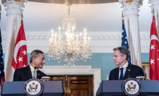 Военният диалог е неуспешният елемент от посещението на Блинкен в Китай  