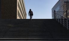 На ръба на закона: позабравена търговия с деривати разцъфтява във Финландия