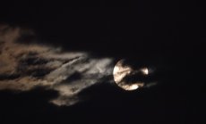 Добивът на минерали от Луната засилва напрежението между САЩ и Китай 