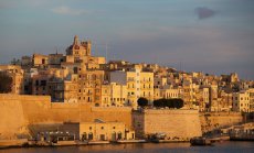 Върховният съд на ЕС забрани "златните паспорти" за богати чужденци