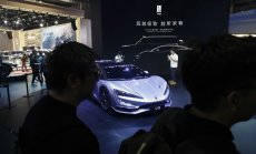 Спадът в продажбите на Tesla доближава BYD най-близо до световната EV корона