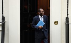 Историческата авантюра на Лиз Тръс с икономиката на Великобритания вече се проваля