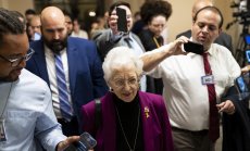 Републиканците от долната Камара преодоляха критична пречка пред данъчния закон 