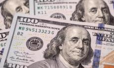 Какво стои зад силата на долара и разпродажбите на златото?