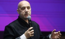 Руският провоенен писател Прилепин е ранен при взрив на кола бомба