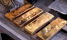 Златото само леко потрепна от новината, че забраняват вноса на ново злато от Русия