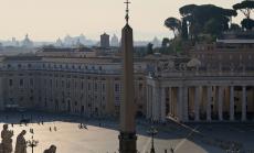 Fisker, а не Tesla, ще произведе първия електрически папамобил