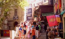 Пазарите приемат кризата в Каталуния като вътрешен проблем