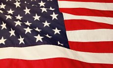 Агресивната търговска политика на Тръмп може да докара САЩ до фискална криза