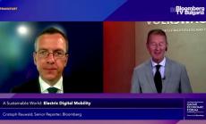 Дийс: Автомобилът се превръща в най-сложното интернет устройство